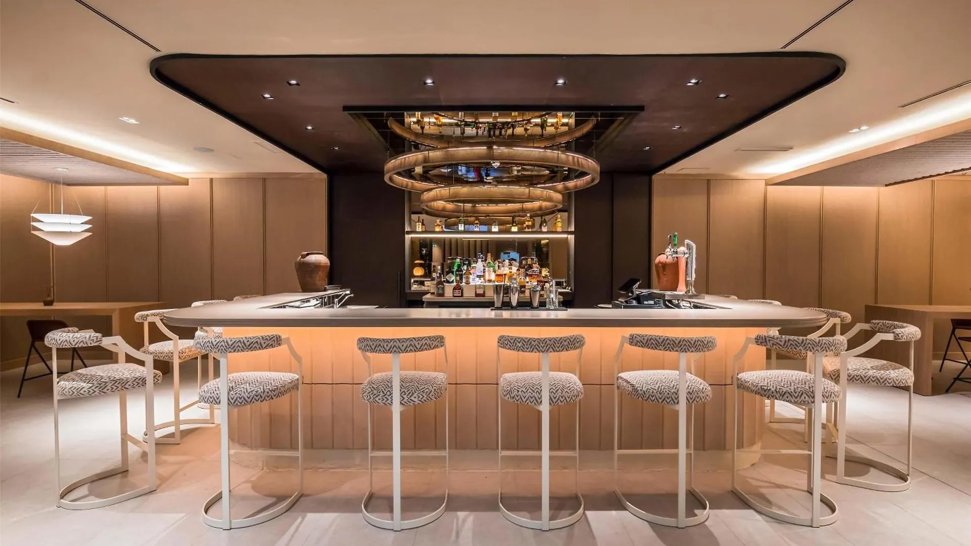 Barcelo Bilbao Nervion Hotel 4*,